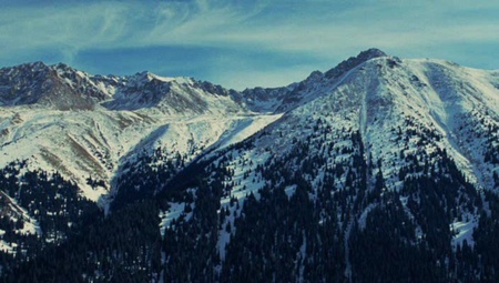 Кадр з фільму "Келін"