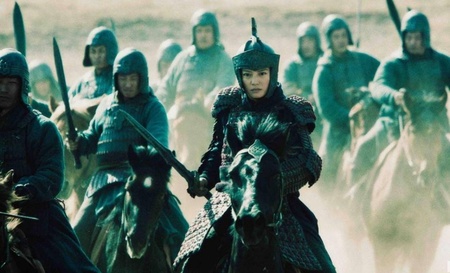 Кадр з фільму "Мулан"