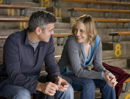 Кадр з фільму "Вище неба"