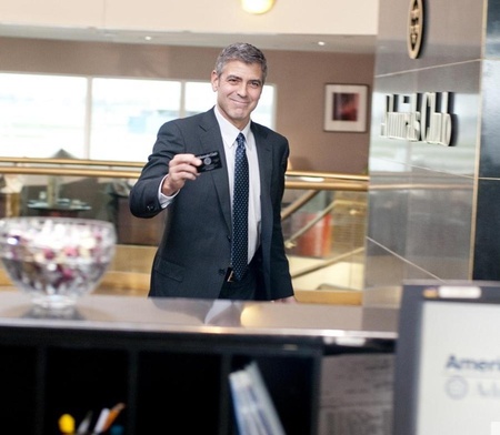 Кадр з фільму "Вище неба"