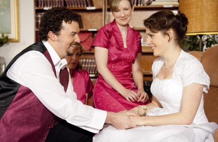 Кадр з фільму "Вище неба"